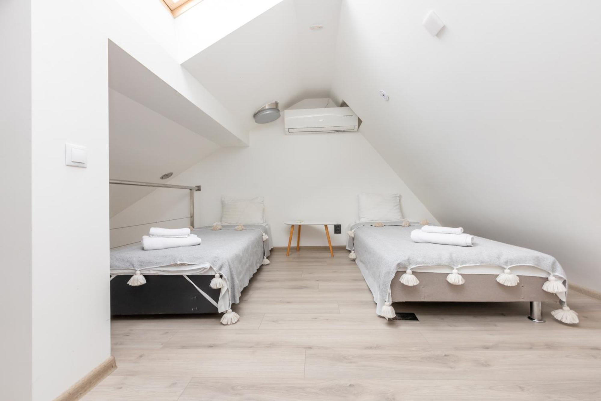Appartamento Penthouse With Terrace